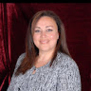 Meet your Posher, Nadia h.